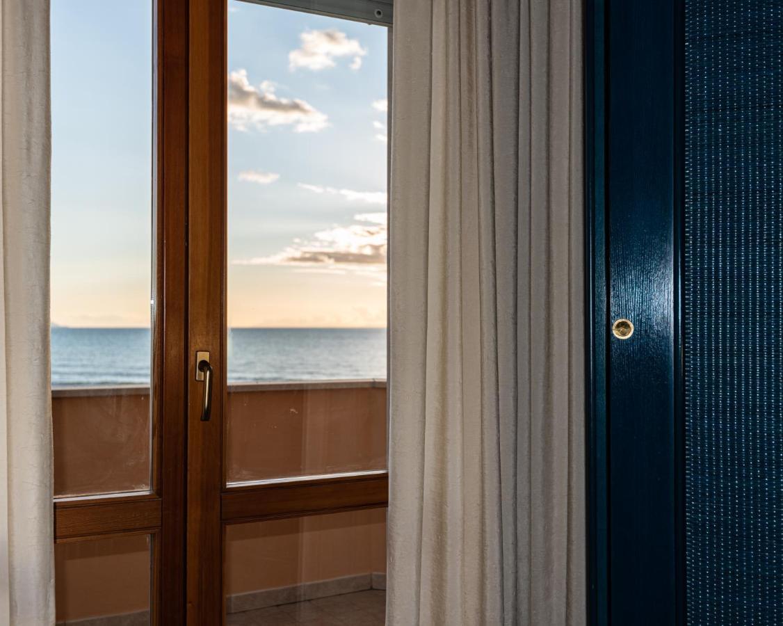 Hotel Il Delfino San Vincenzo Extérieur photo