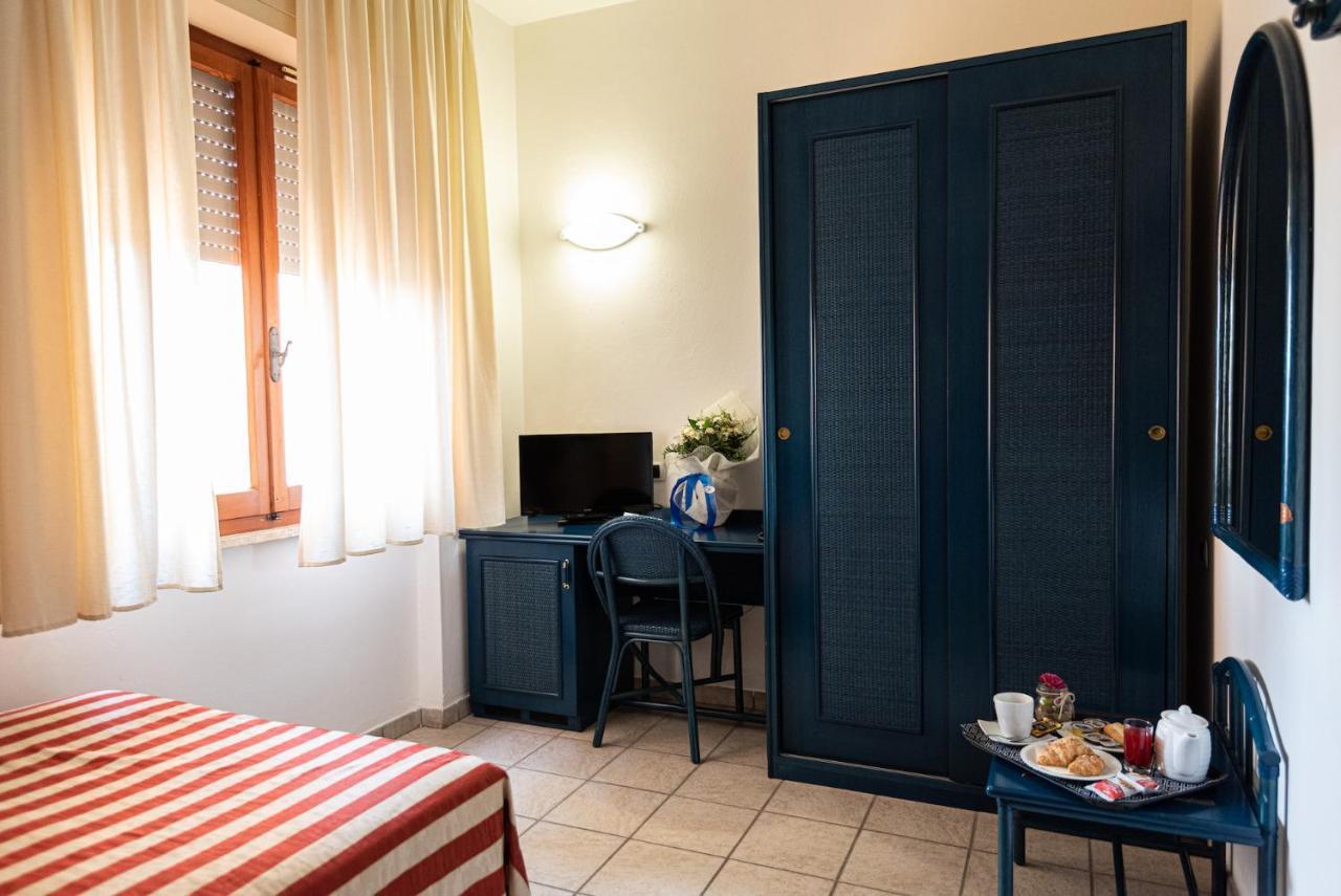 Hotel Il Delfino San Vincenzo Extérieur photo