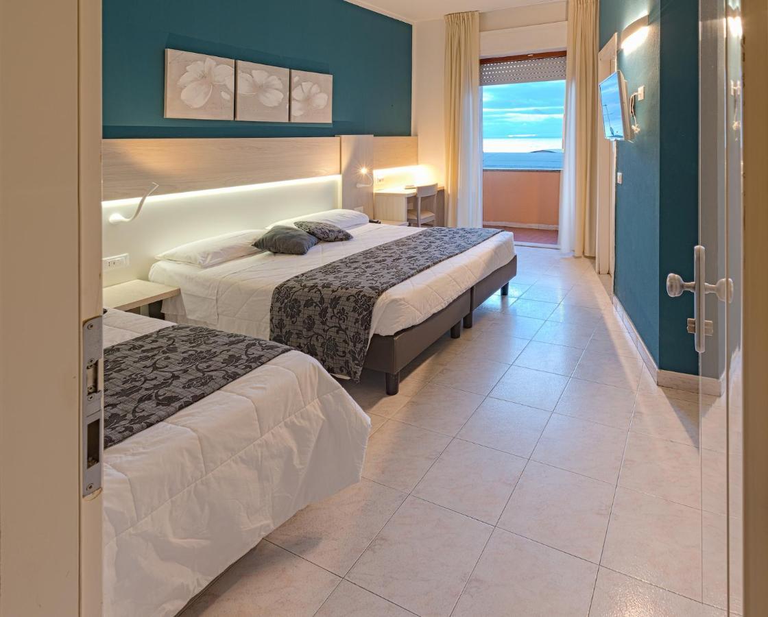 Hotel Il Delfino San Vincenzo Extérieur photo