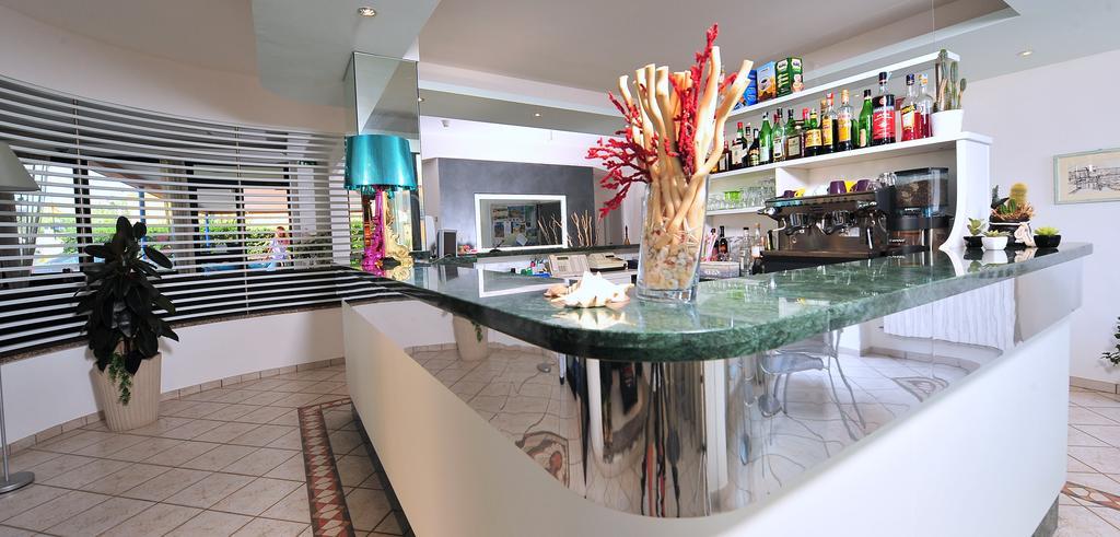 Hotel Il Delfino San Vincenzo Extérieur photo