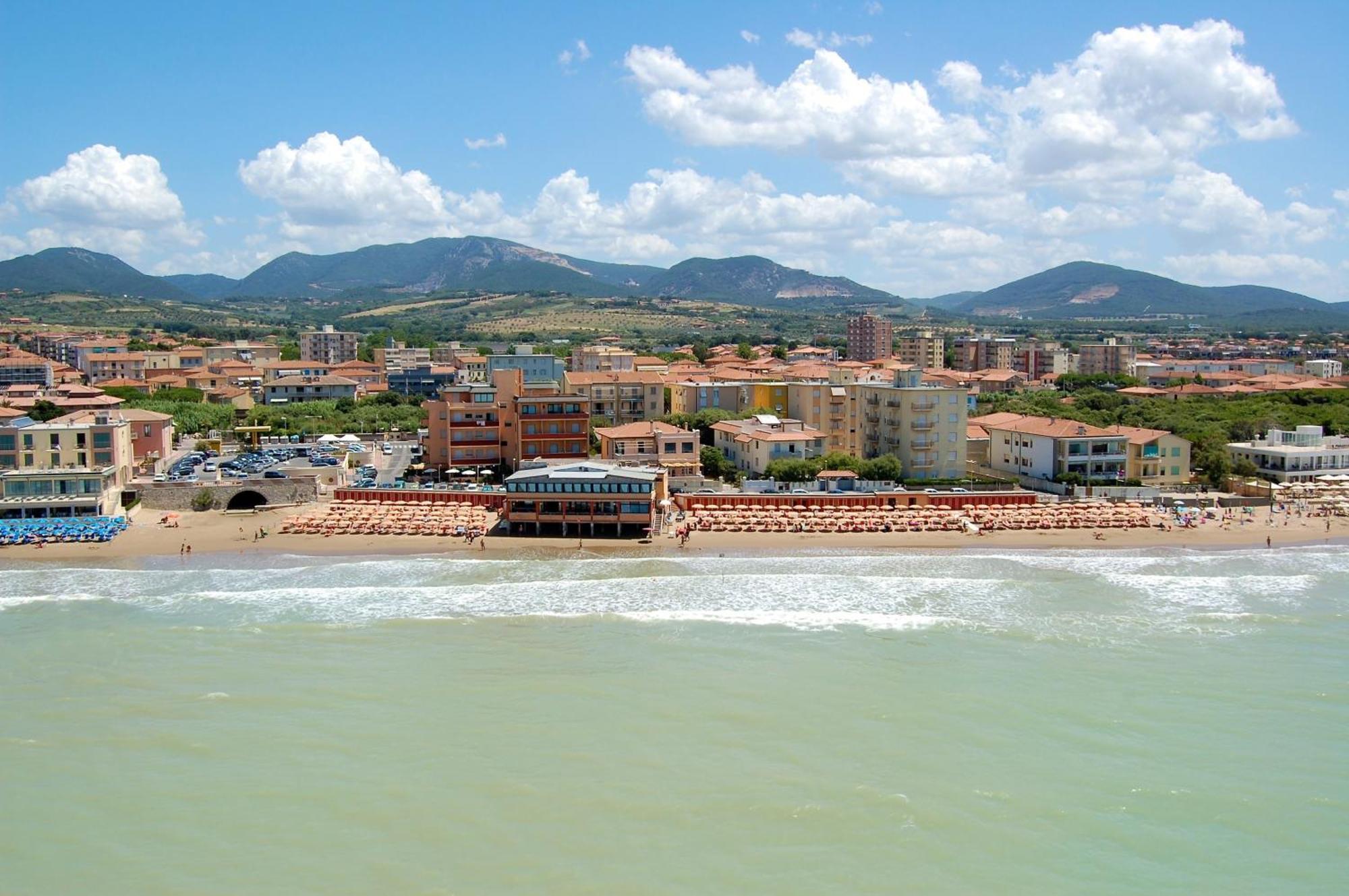 Hotel Il Delfino San Vincenzo Extérieur photo