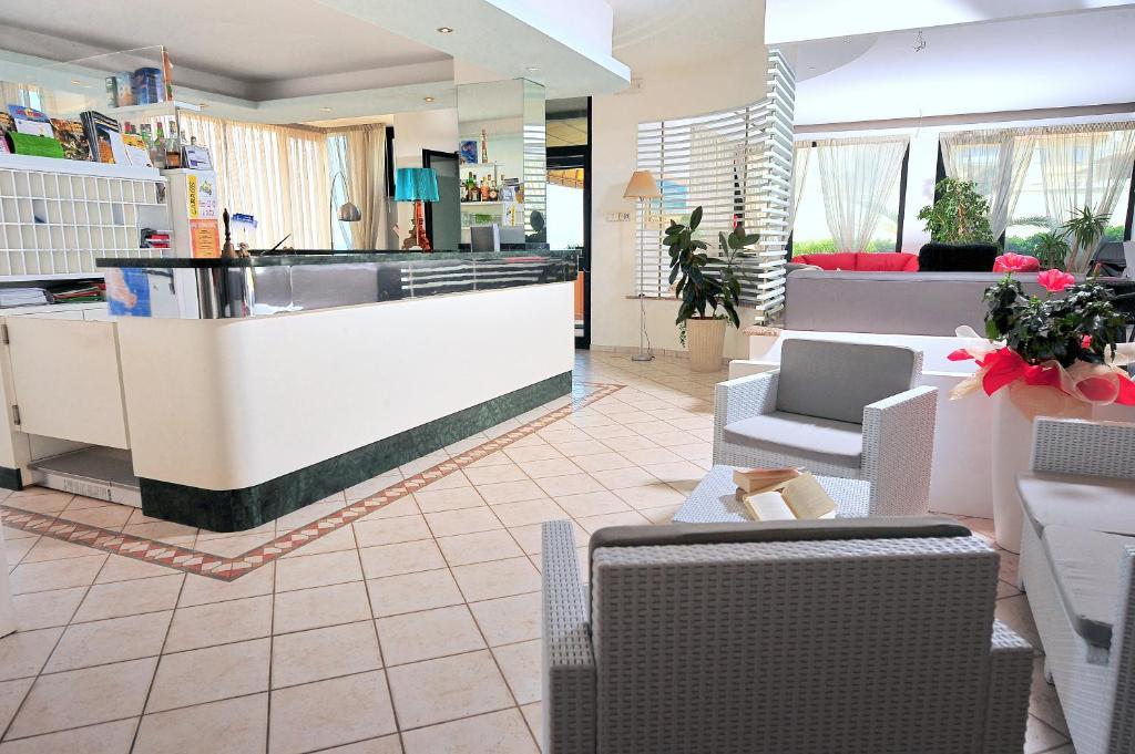 Hotel Il Delfino San Vincenzo Extérieur photo