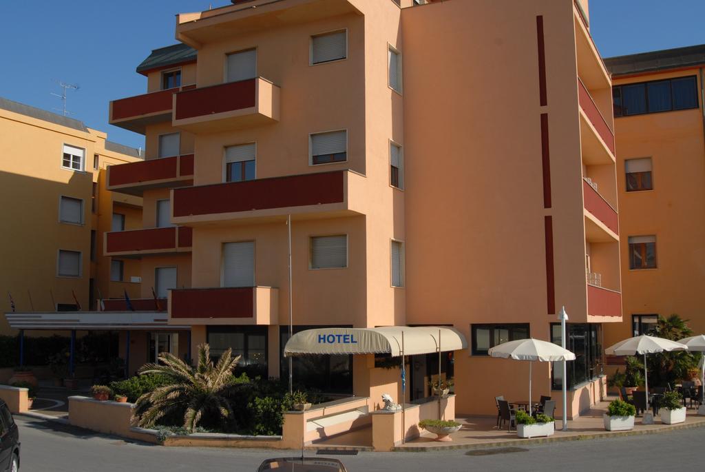 Hotel Il Delfino San Vincenzo Extérieur photo