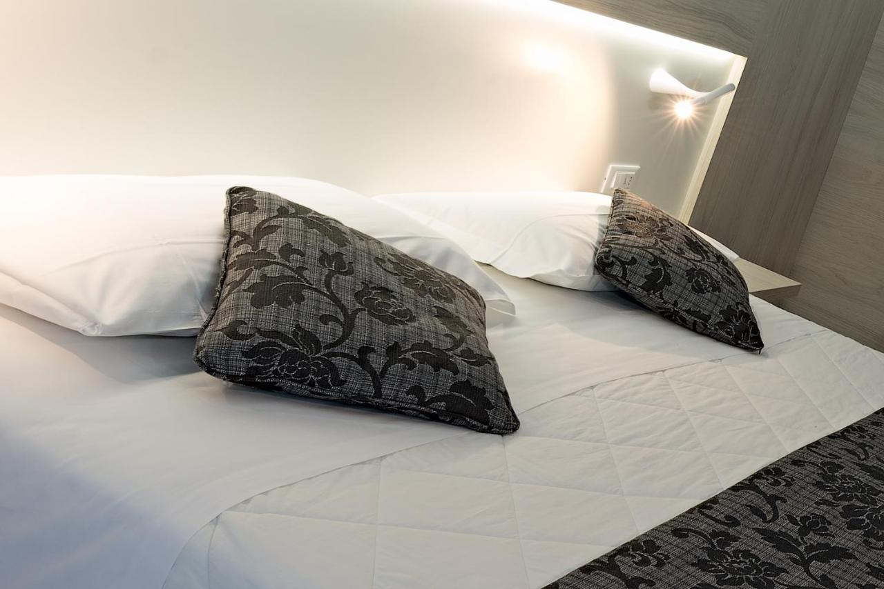 Hotel Il Delfino San Vincenzo Extérieur photo